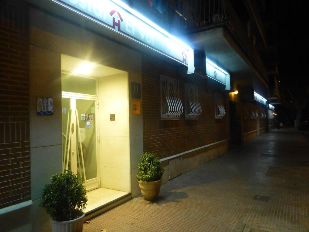 Hostal El Val Alcala de Henares Exterior photo